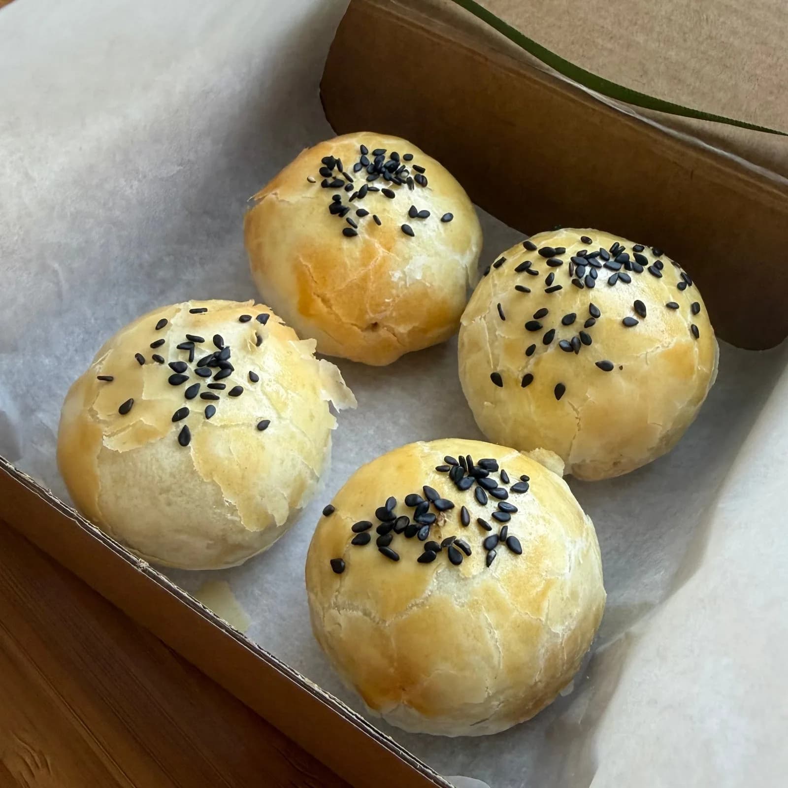 黑芝麻蛋黄酥礼盒